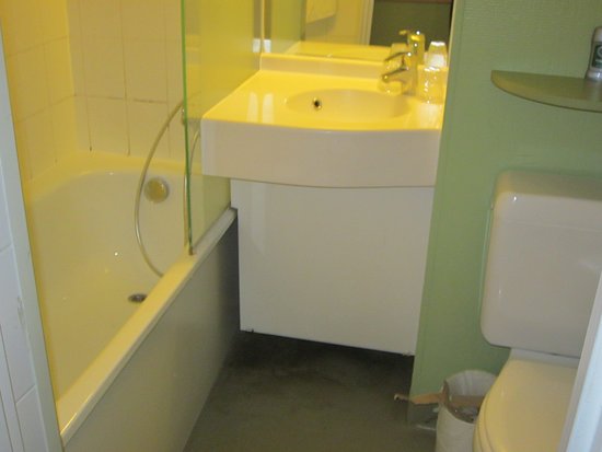 découvrez nos conseils et astuces pour estimer le budget de votre salle de bain à paris. comparez les prix, optimisez vos dépenses et réalisez votre projet en toute sérénité.