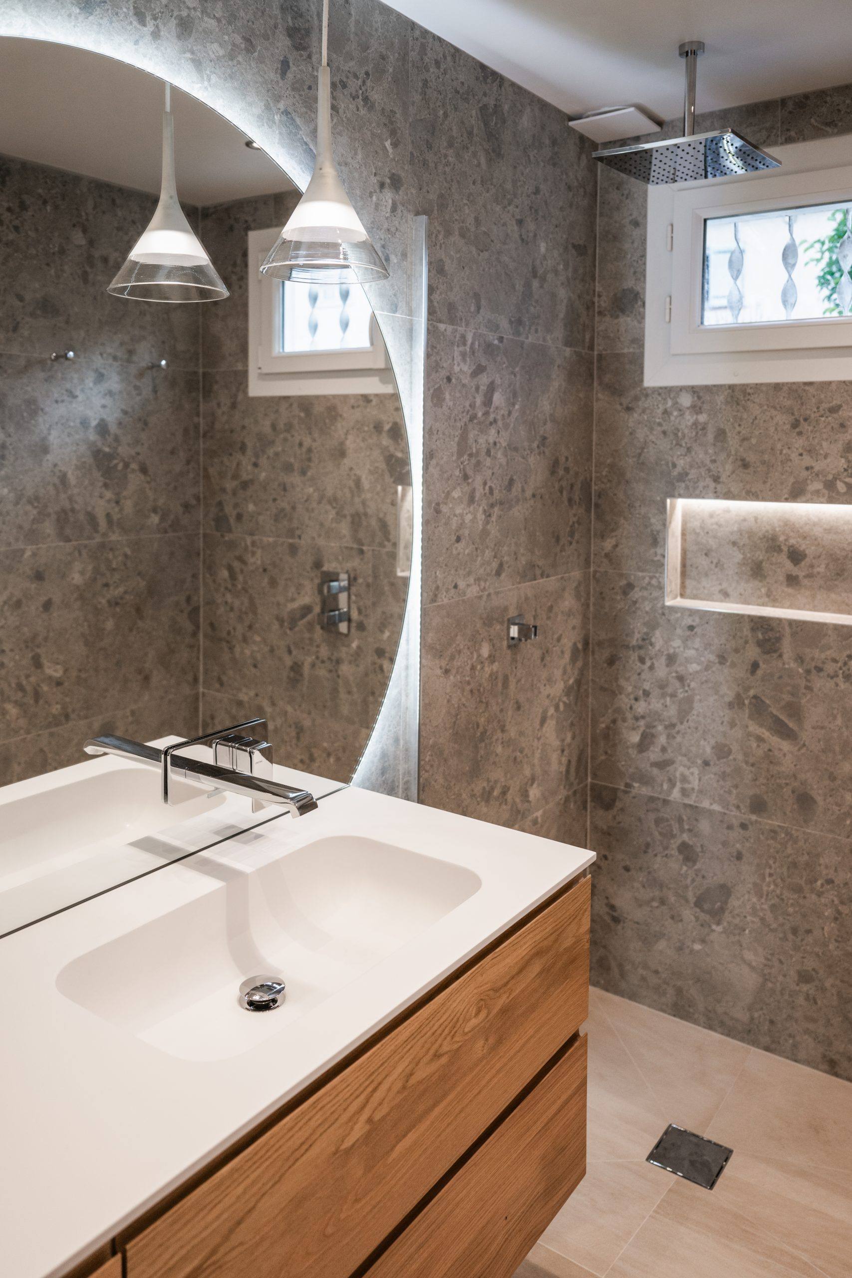 découvrez nos conseils pratiques pour choisir le meilleur artisan pour la rénovation ou l'installation de votre salle de bain. trouvez un professionnel qualifié et fiable pour un projet réussi !