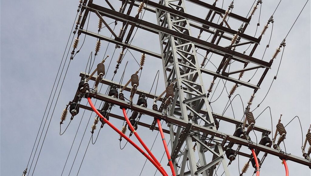 protégez votre maison ou entreprise avec des solutions d'électricité sécurisée : installation, maintenance et conseils pour garantir la sécurité de vos équipements électriques.