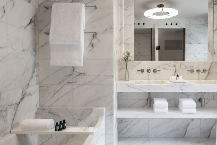 besoin d’un installateur de salle de bain à paris ? profitez de l’expertise de professionnels pour la création, la rénovation et l’aménagement de votre salle de bain sur mesure. devis gratuit et conseils personnalisés.