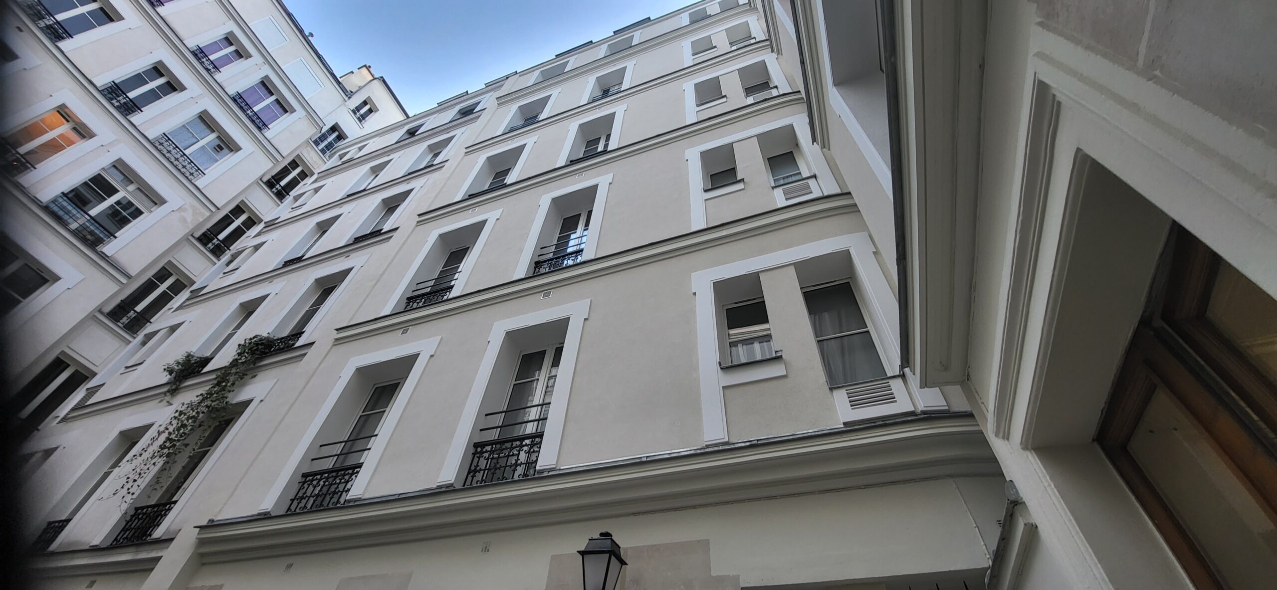 découvrez les solutions d'isolation à paris pour améliorer votre confort thermique et réduire vos factures d'énergie. travaux d'isolation adaptés aux logements parisiens, devis gratuit et conseils personnalisés.