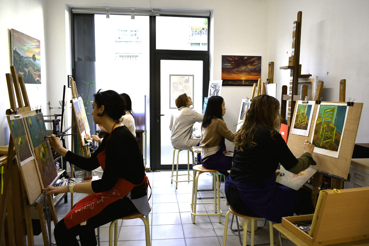 découvrez nos services de peinture intérieure à paris : rénovations, décoration et finitions soignées pour sublimer votre intérieur. devis gratuit et intervention rapide par des professionnels qualifiés.