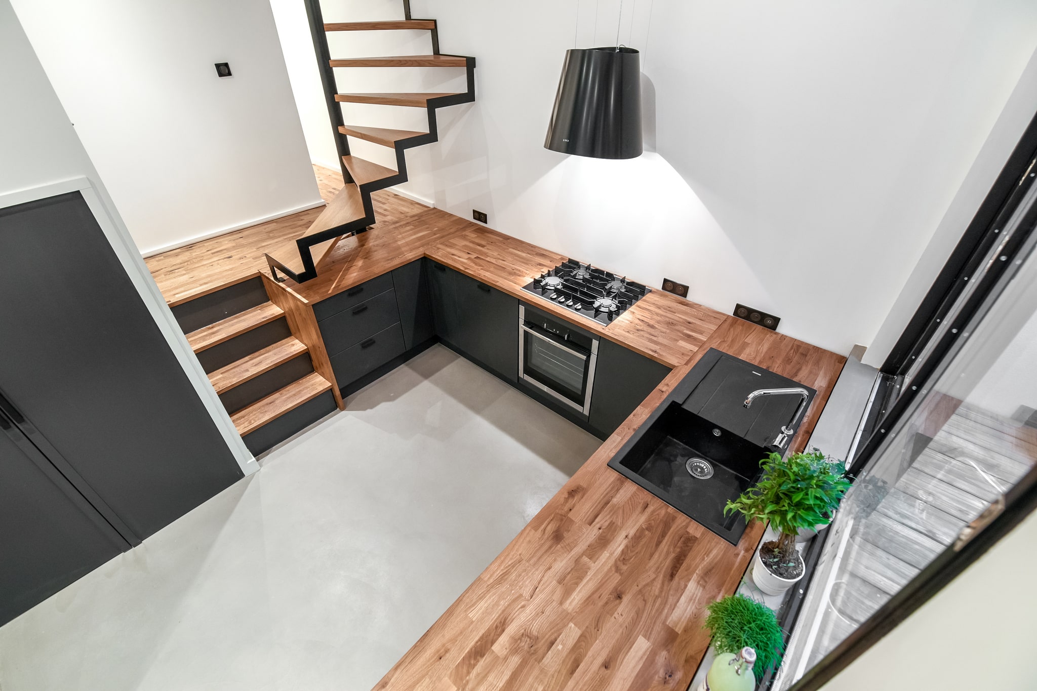 découvrez tout ce qu'il faut savoir sur le prix de la rénovation d'un appartement à paris : fourchettes de tarifs, conseils pour économiser et critères qui influencent le coût de vos travaux.