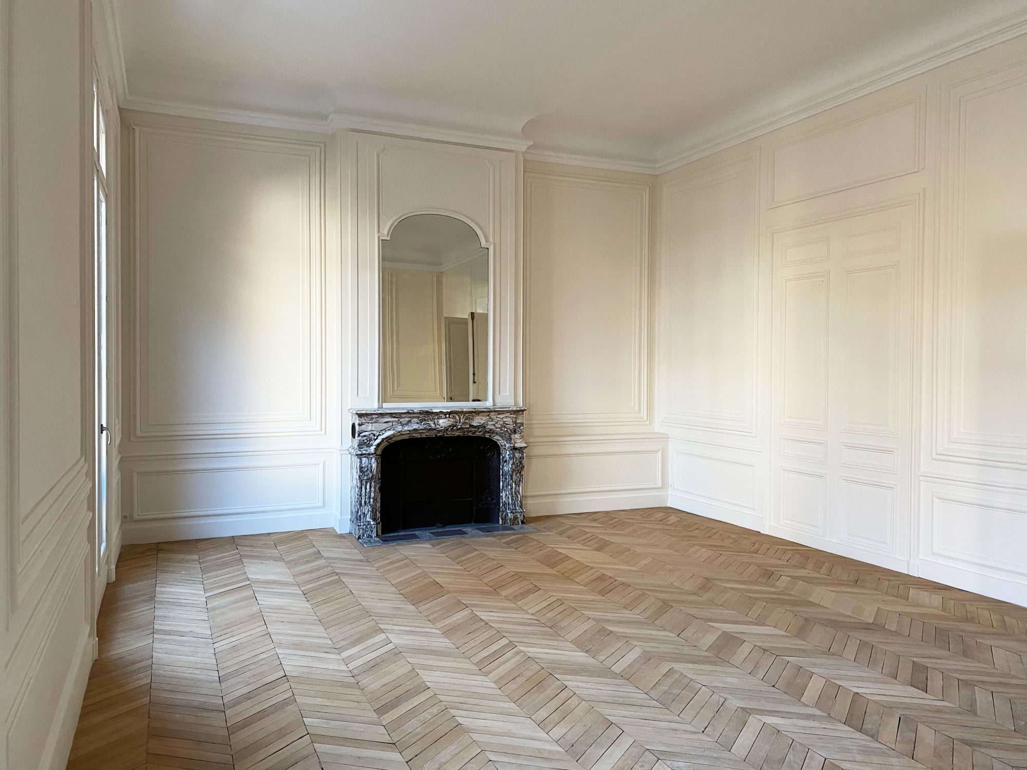 confiez la rénovation de votre appartement à des experts pour transformer votre intérieur selon vos envies. conseils, travaux et astuces pour un espace moderne, confortable et personnalisé.