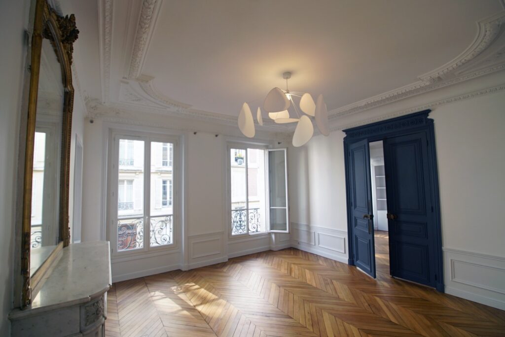 confiez la rénovation de votre appartement dans le 94 à des experts qualifiés. conseils, accompagnement personnalisé et travaux garantis pour un intérieur moderne et fonctionnel.