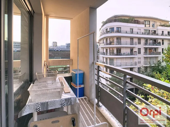 confiez la rénovation de votre appartement à issy-les-moulineaux à des experts. conseils, travaux de qualité et accompagnement personnalisé pour moderniser votre espace de vie.