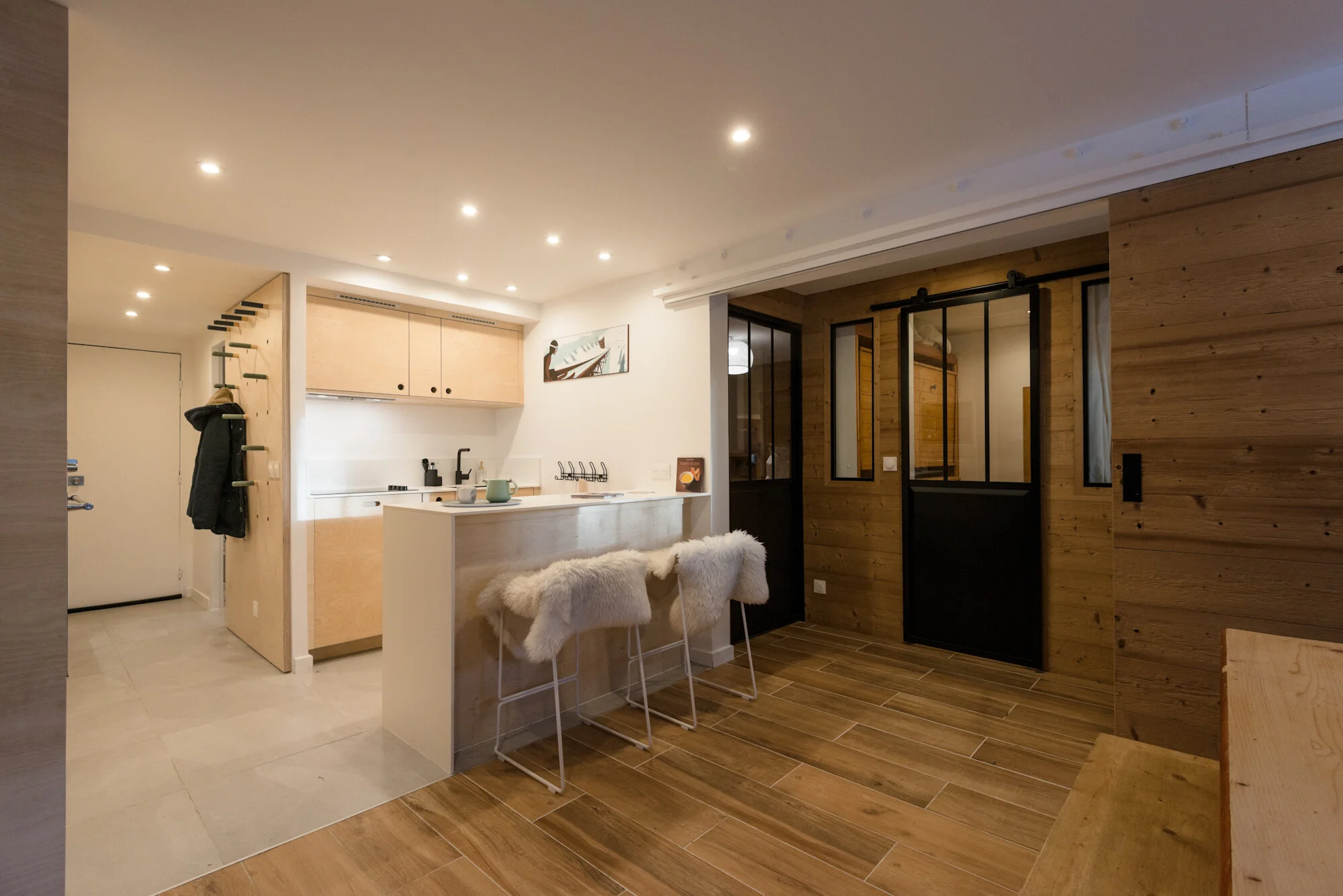 confiez la rénovation de votre appartement à la montagne à des experts pour un intérieur chaleureux, moderne et adapté à vos besoins. conseils, travaux et accompagnement sur-mesure pour un cocon à votre image.