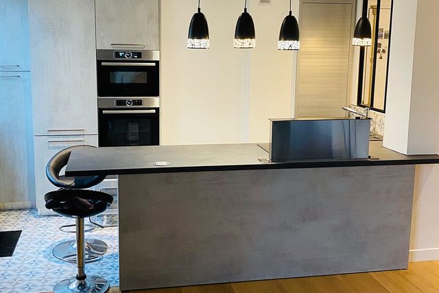 confiez la rénovation de votre cuisine à paris à des experts : conception sur-mesure, matériaux de qualité et suivi personnalisé pour transformer votre espace culinaire selon vos envies.