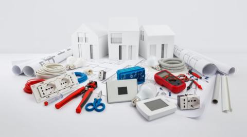 découvrez nos conseils et solutions pour la rénovation électrique de votre maison. sécurité, conformité et efficacité : tout ce qu’il faut savoir avant de refaire votre installation électrique.