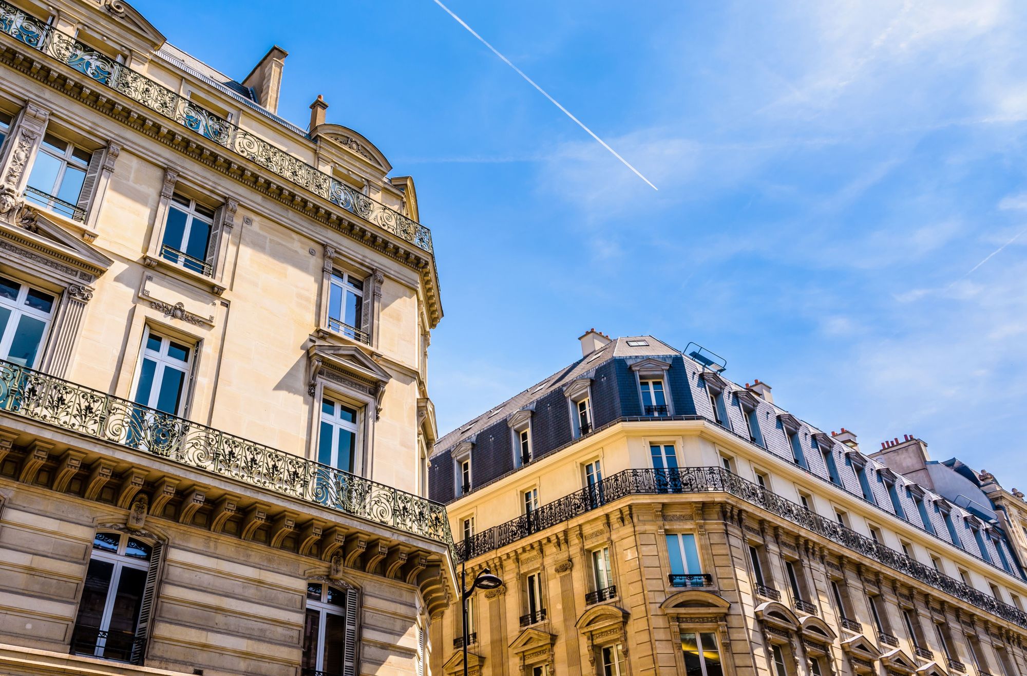 découvrez nos conseils et services pour la rénovation haussmannienne : modernisation de votre appartement, respect du style d’origine et valorisation du patrimoine architectural à paris.