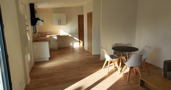 confiez la rénovation de votre maison dans le 94 à des professionnels qualifiés. transformez votre habitat avec des travaux de qualité, devis gratuit et accompagnement personnalisé.