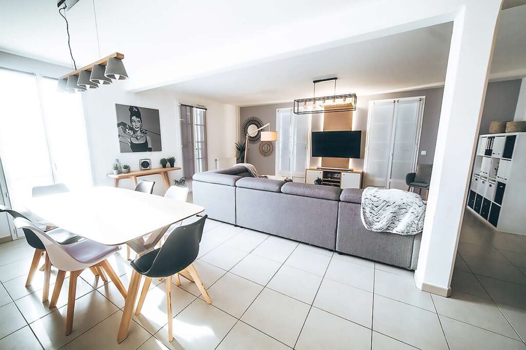 découvrez comment transformer votre espace avec des idées de rénovation moderne, alliant design contemporain, matériaux innovants et solutions pratiques pour un intérieur élégant et fonctionnel.