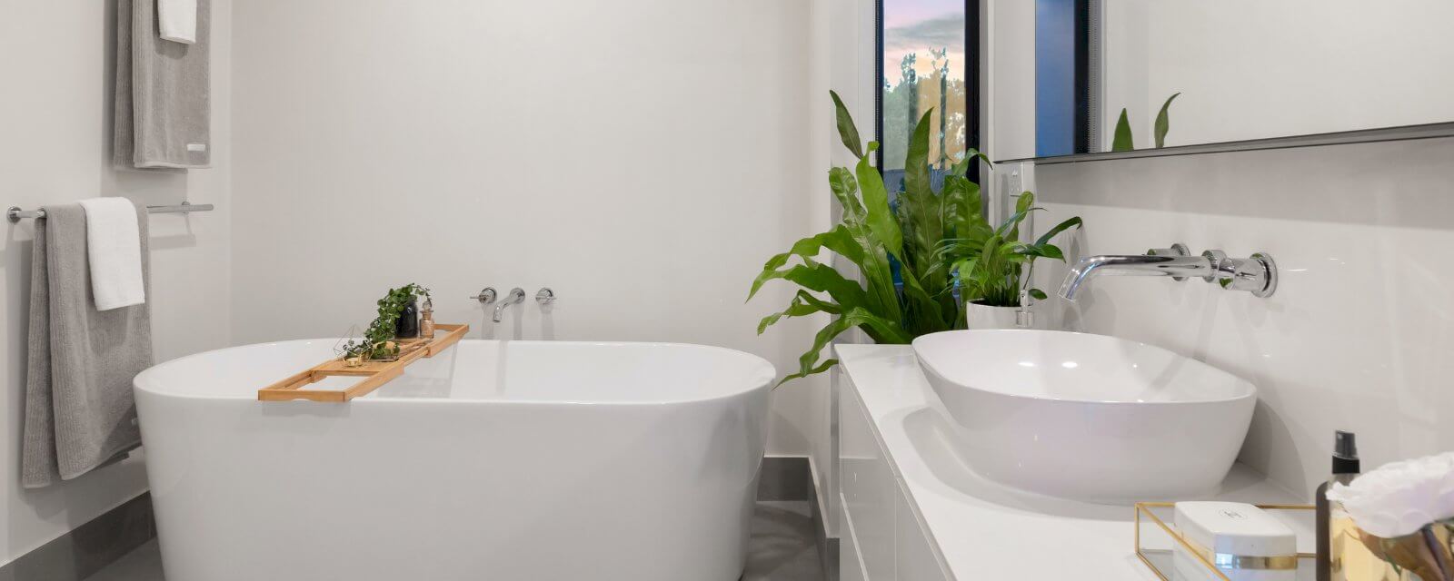 confiez la rénovation de votre salle de bain à des experts pour un espace moderne, fonctionnel et personnalisé. obtenez des conseils, devis et idées pour transformer votre salle de bain selon vos envies.