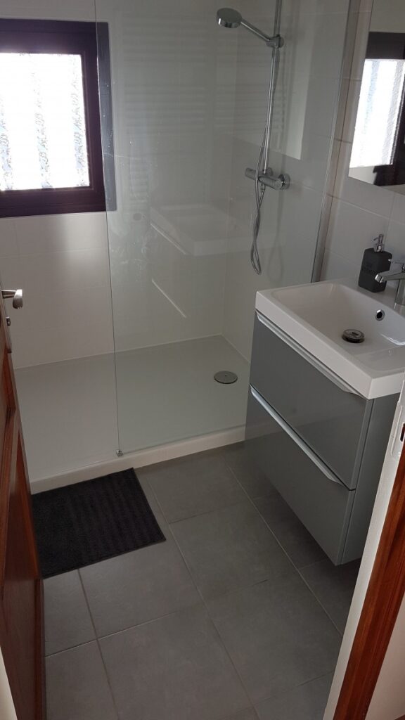 découvrez nos astuces et conseils pour une rénovation de salle de bain économique. petit budget ? profitez d’idées pratiques et de solutions abordables pour transformer votre salle de bain sans vous ruiner.