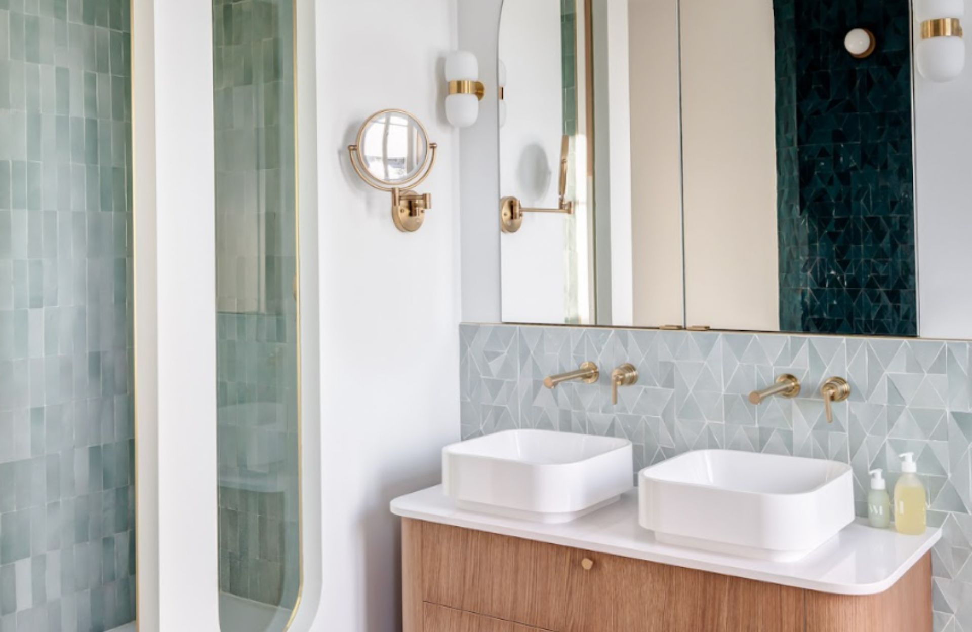 transformez votre espace avec une rénovation de salle de bain moderne : conseils, idées tendance et astuces pour créer une pièce élégante, fonctionnelle et à votre image.