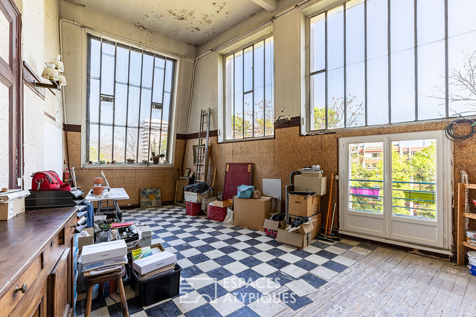 confiez la rénovation de votre logement à paris à des experts. profitez de conseils personnalisés, d’un accompagnement sur-mesure et d’un résultat de qualité pour tous vos projets de rénovation.