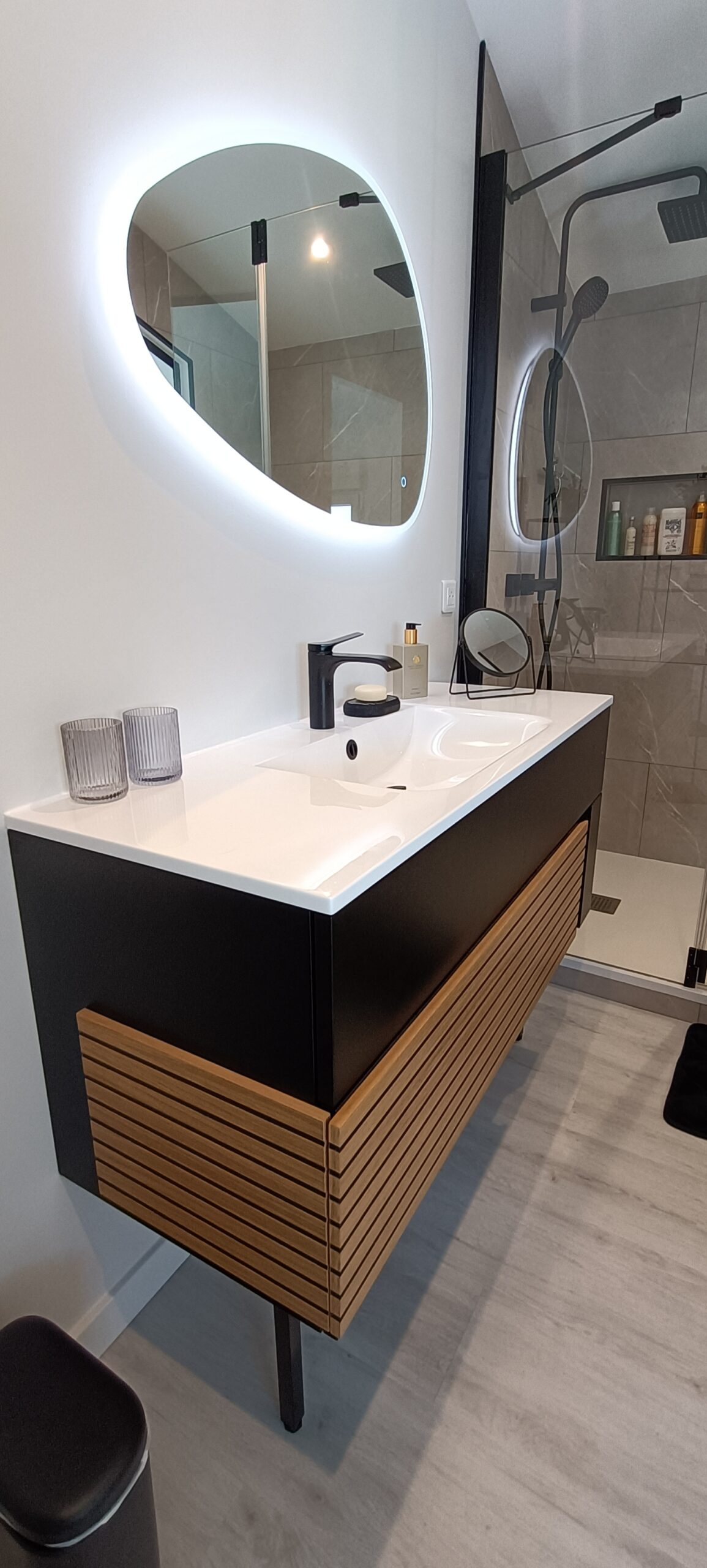 découvrez nos conseils et idées pour rénover votre salle de bains moderne : inspirations déco, choix des matériaux et astuces pratiques pour créer une pièce tendance et fonctionnelle.