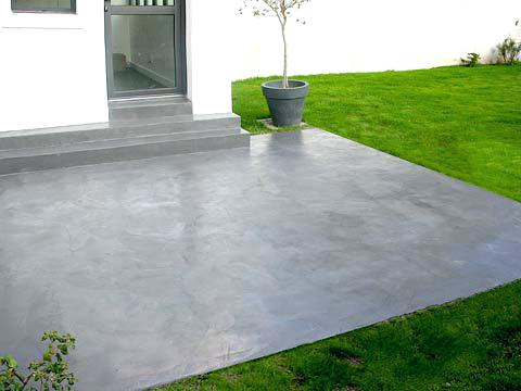 découvrez le béton ciré : un revêtement moderne, esthétique et durable pour vos sols, murs et meubles. idéal pour toutes les pièces, il apporte une touche contemporaine à votre intérieur.