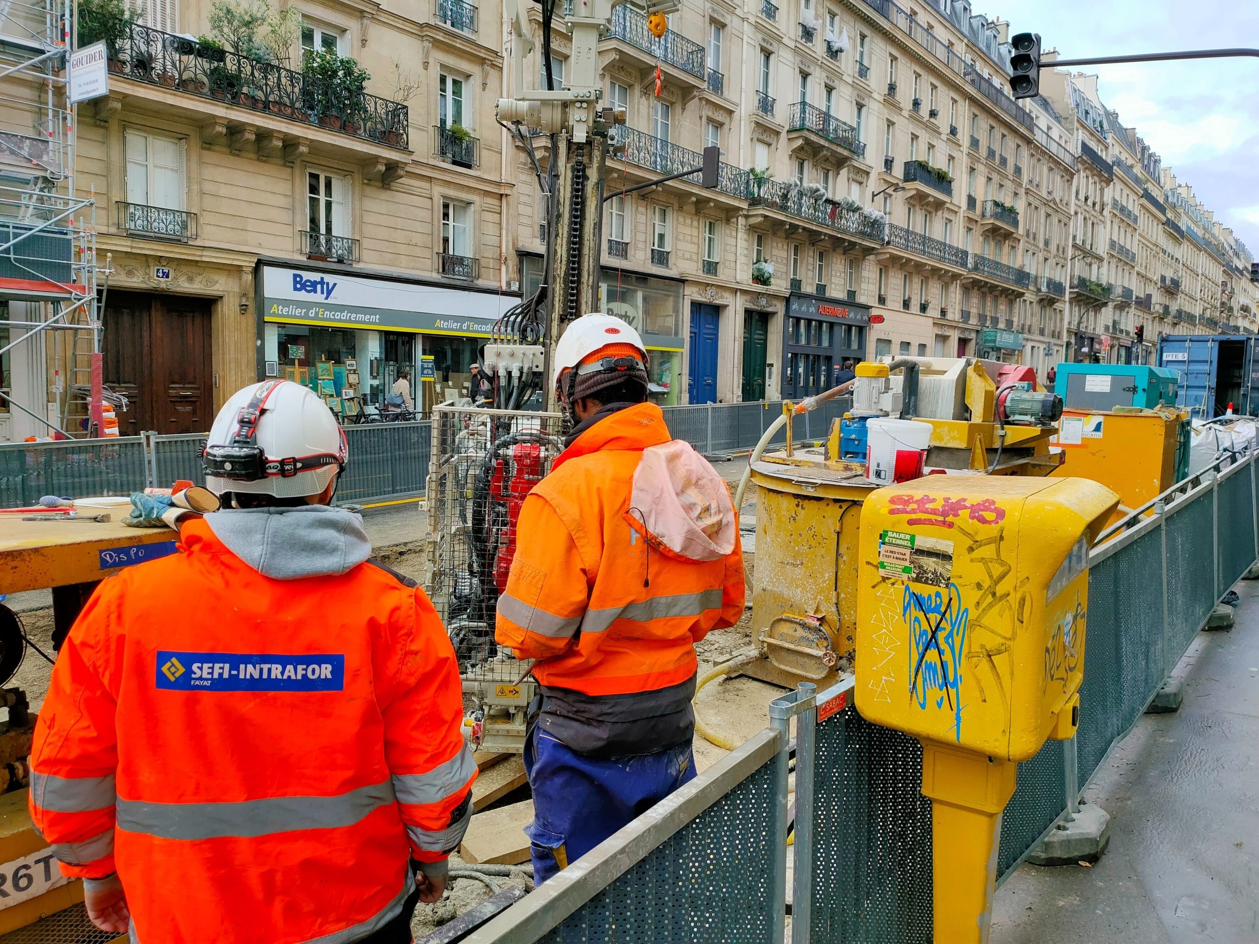 découvrez comment choisir le meilleur prestataire pour vos travaux de rénovation à paris en 2025. conseils, astuces et critères essentiels pour réussir votre projet.