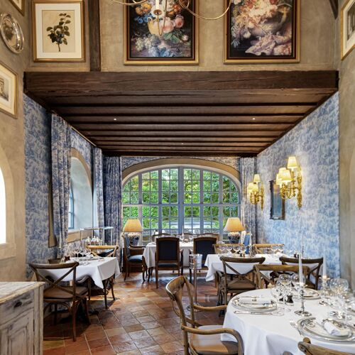 découvrez une ferme authentique à restaurer à proximité de paris, idéale pour un projet de rénovation unique dans un cadre naturel préservé. profitez du charme de la campagne tout en restant proche de la capitale.