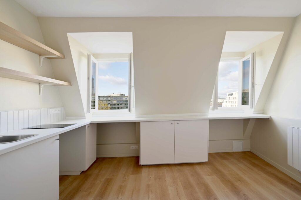découvrez nos services de rénovation de chambre à paris 75015 : transformation sur-mesure, design moderne et finitions de qualité pour un espace à votre image.