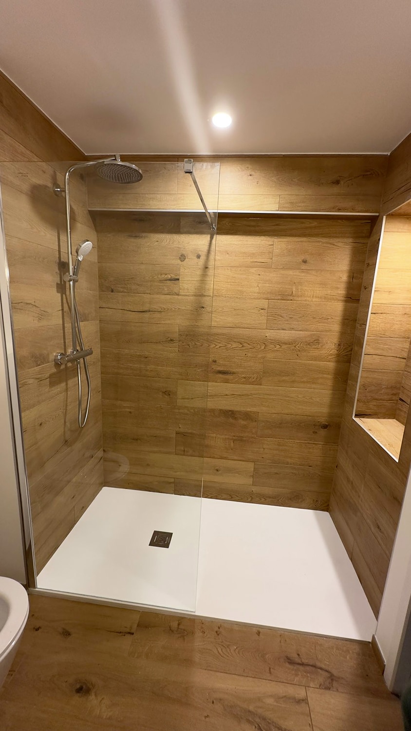 confiez la rénovation de votre salle de bain à coupvray à des experts ! conseils personnalisés, matériaux de qualité et finitions soignées pour un espace moderne et confortable.