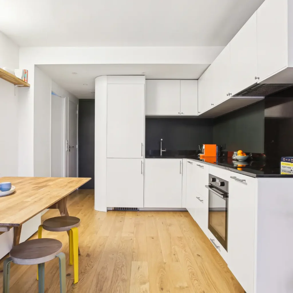 découvrez nos conseils pratiques pour réussir la rénovation de votre intérieur en île-de-france, alliant design, qualité et optimisation de votre espace de vie.