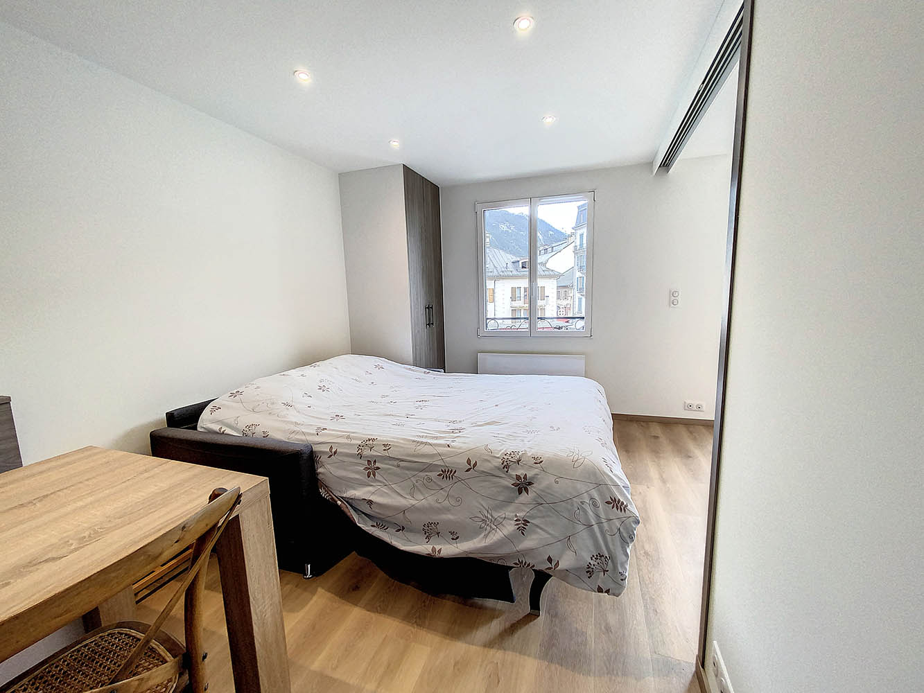 découvrez comment réussir votre rénovation intérieure avec atelier m2, experts en design et réalisation sur mesure pour transformer votre espace de vie.